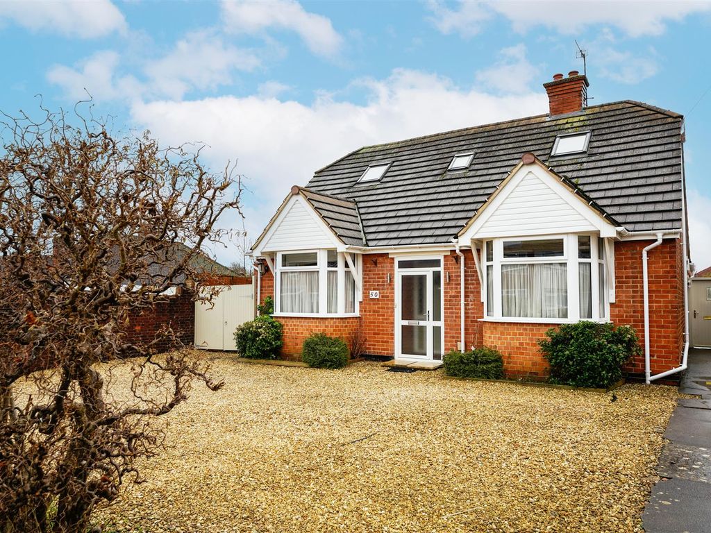 4 bed detached house for sale in Larkhay Road, Hucclecote, Gloucester
