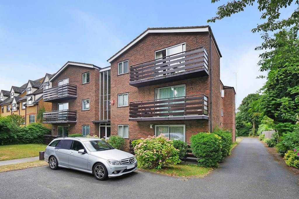 2 bed flat to rent in Ashwood Court, 16 Albemarle Road, Beckenham, Greater London BR3 Zoopla