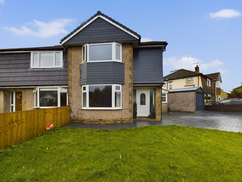 3 bed semidetached house for sale in Birchlands Grove, Wilsden