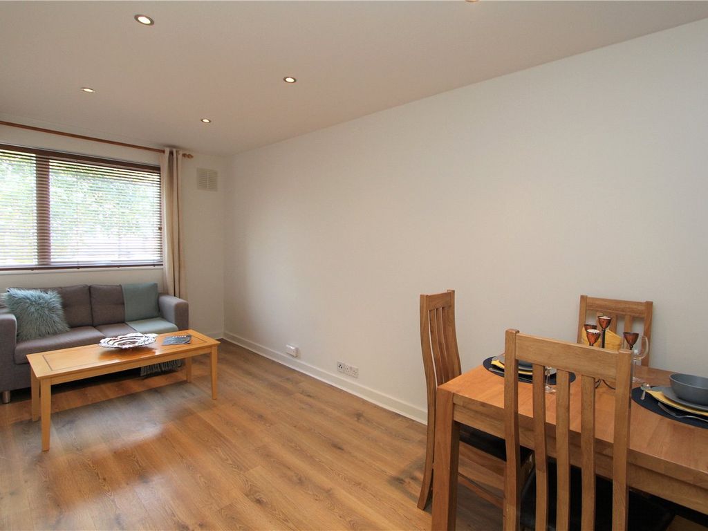 1 bed flat to rent in The Cloisters, Ealing, London W5 Zoopla
