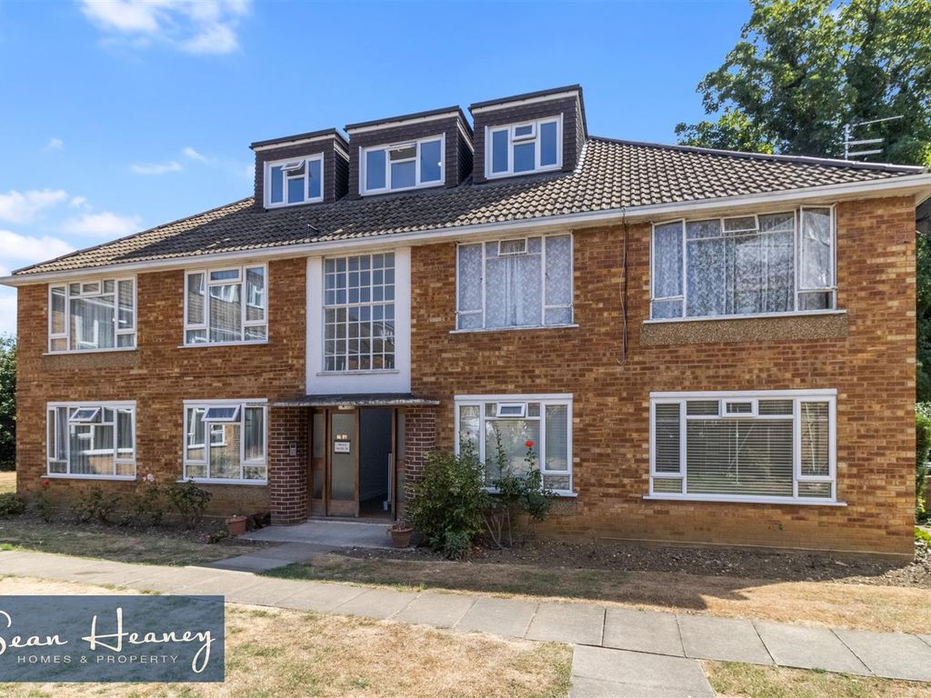 1 bed flat for sale in Fairfield Close, London N12 Zoopla