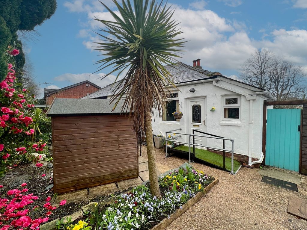 2 bed semidetached bungalow for sale in Dalewood Avenue, Beauchief S8