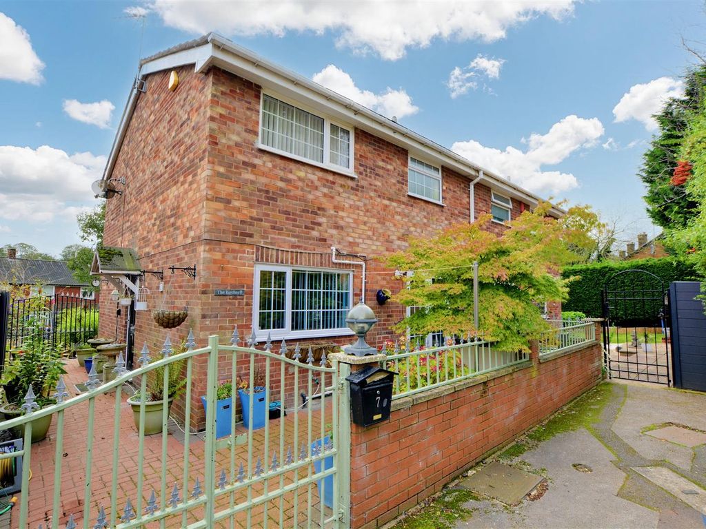 Property for sale in St. Martins Gardens, Nottingham NG8, £210,000 Zoopla