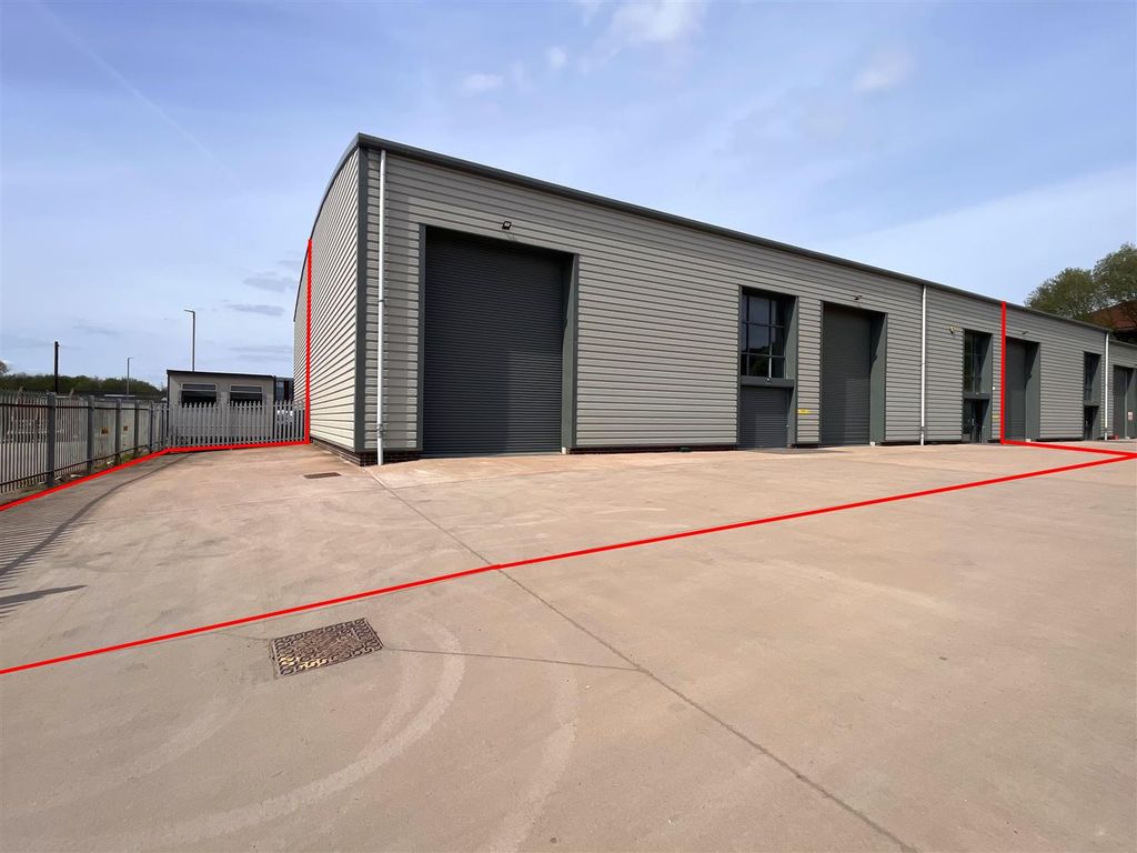 Light industrial to let in Florida Close, Hot Lane Industrial Estate