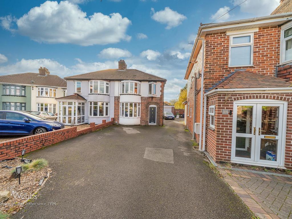 3 bed semidetached house for sale in Birch Avenue, Cannock WS11, £