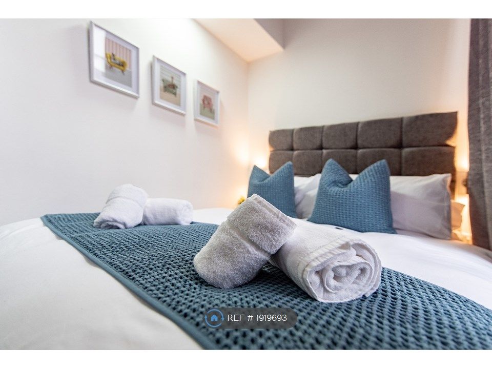 Room to rent in Nottingham, Nottingham NG7, £1,200 pcm Zoopla