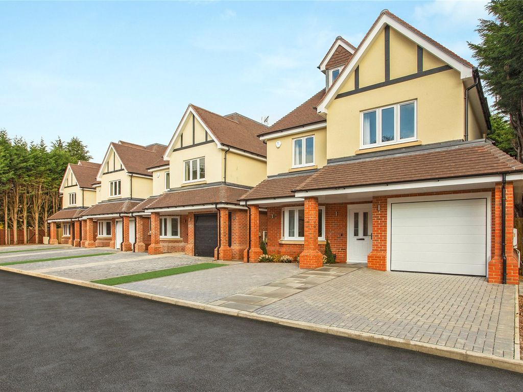 New home, 5 bed detached house for sale in Parsonage Lane, Farnham