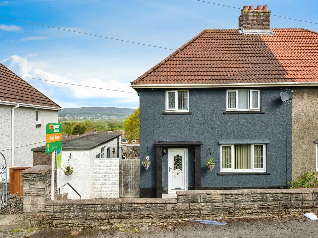 3 bed semidetached house for sale in Olive Branch Crescent, Briton