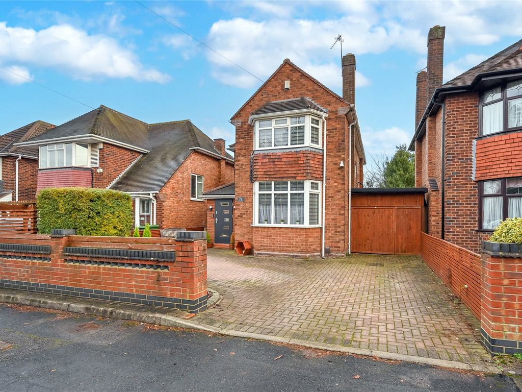 3 bed detached house for sale in Grafton Place, Bilston, Wolverhampton