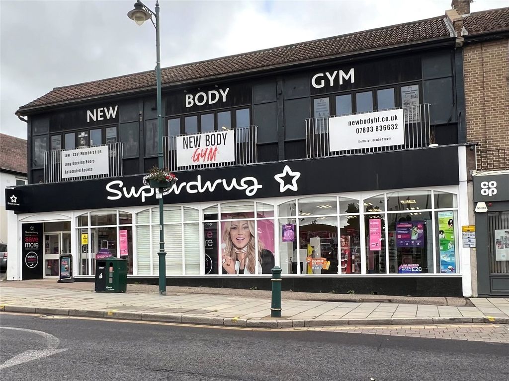 Retail premises to let in High Street, Rayleigh, Essex SS6 Zoopla