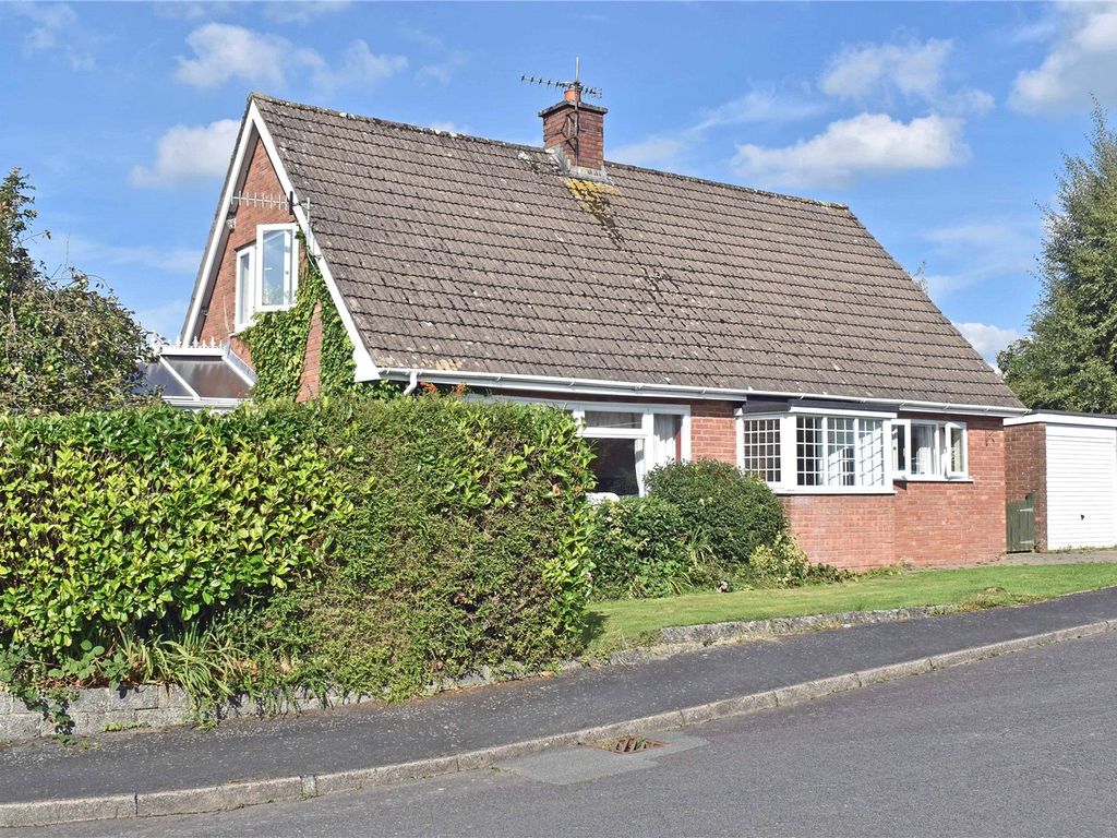 4 bed detached house for sale in Hillcrest Avenue, Llandrindod Wells