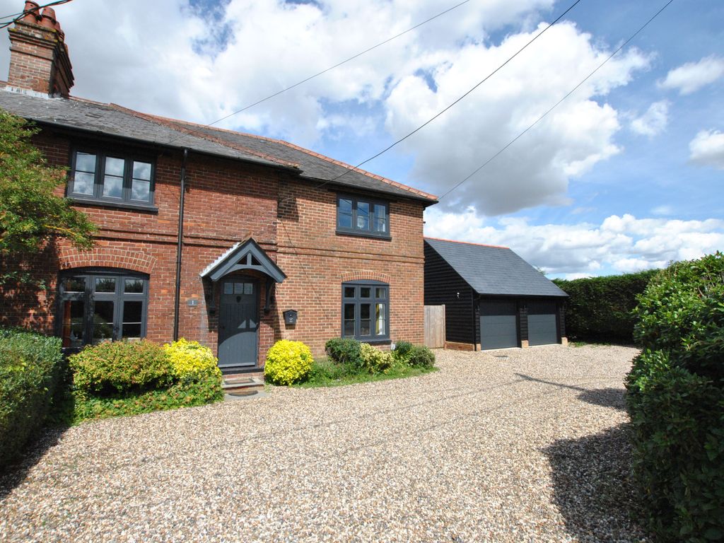 4 bed semidetached house for sale in Hall Road, Hundon, Sudbury CO10