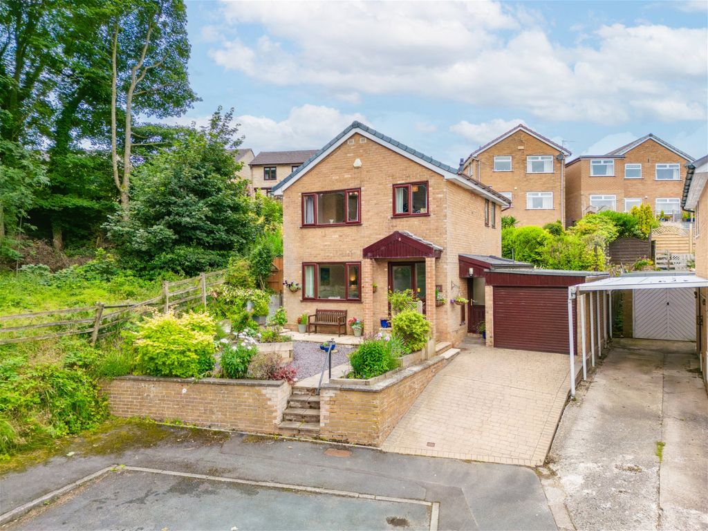 3 bed detached house for sale in Skelton Rise, Oughtibridge, Sheffield