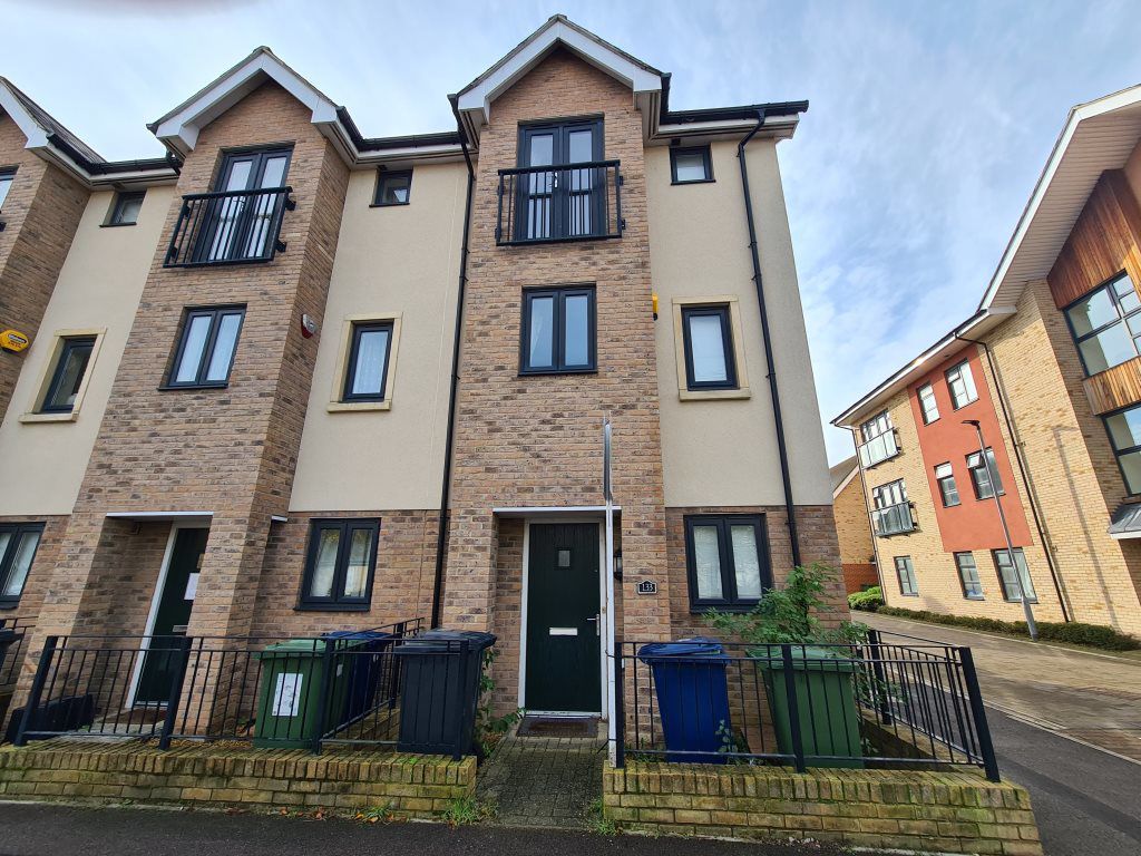 4 bed property to rent in Chieftain Way, Cambridge CB4, £1,900 pcm Zoopla