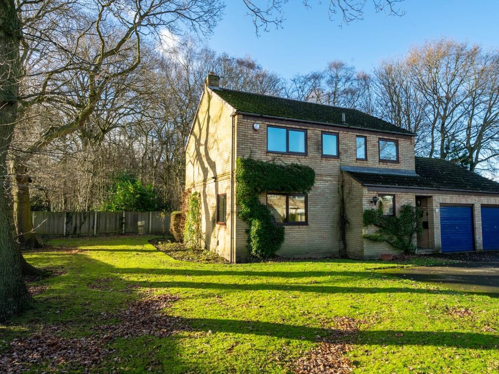 4 bed detached house for sale in Ashbourne Place, Woodthorpe, York YO24