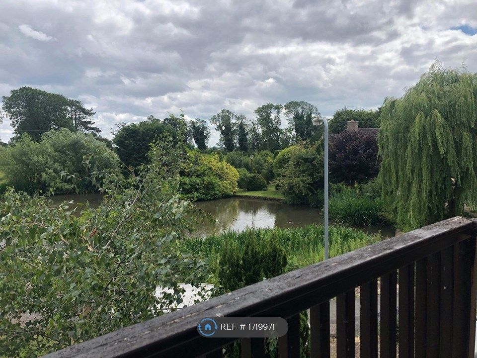 5 bed detached house to rent in Marriotts Road, Long Buckby