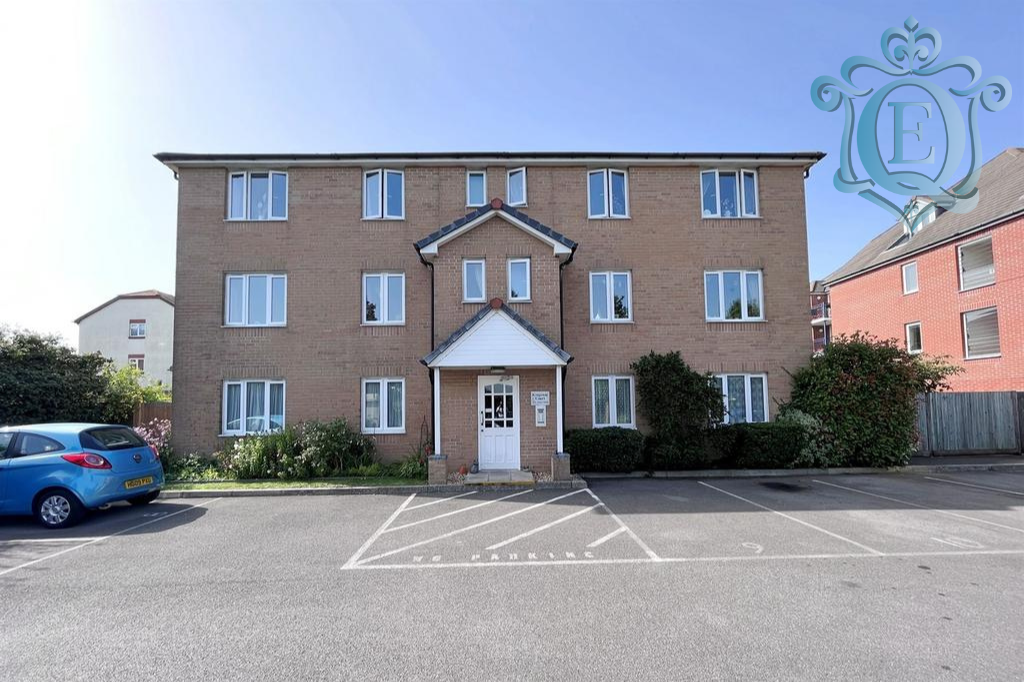 1 bed flat for sale in Herbert Avenue, Poole BH12, £120,000 Zoopla