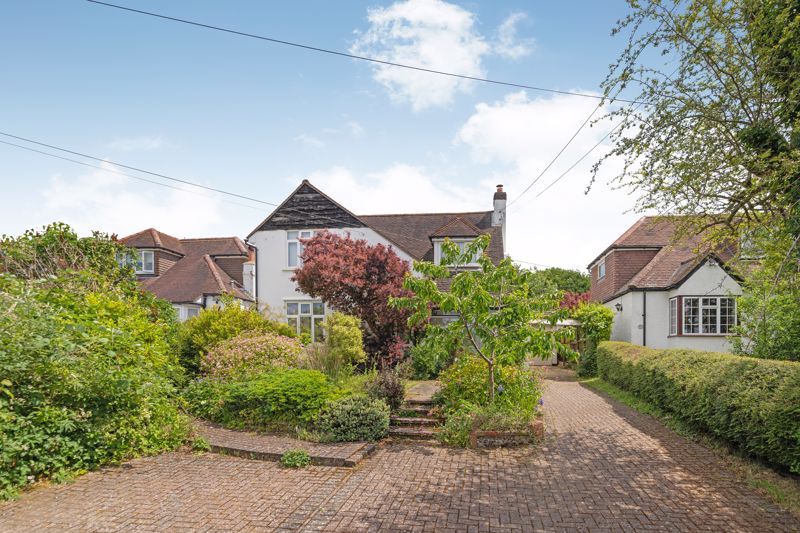 3 bed detached house for sale in Glentrammon Road, Green Street Green