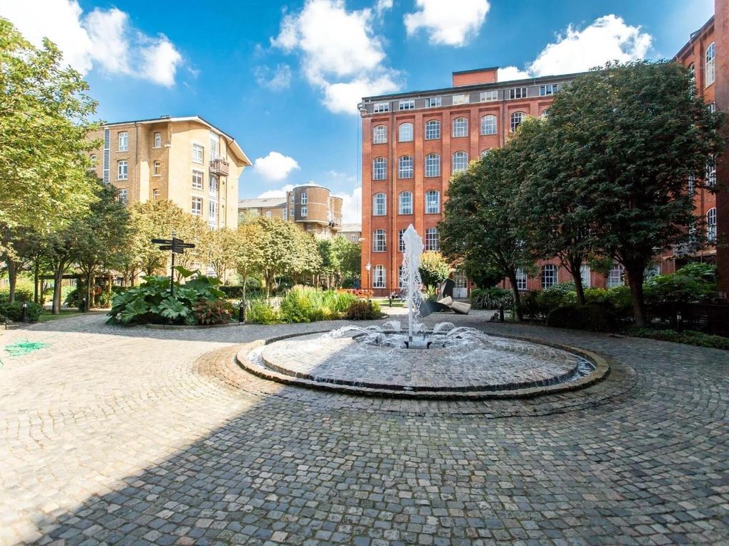 2 bed flat for sale in Park West Building, Bow Quarter, London E3 Zoopla