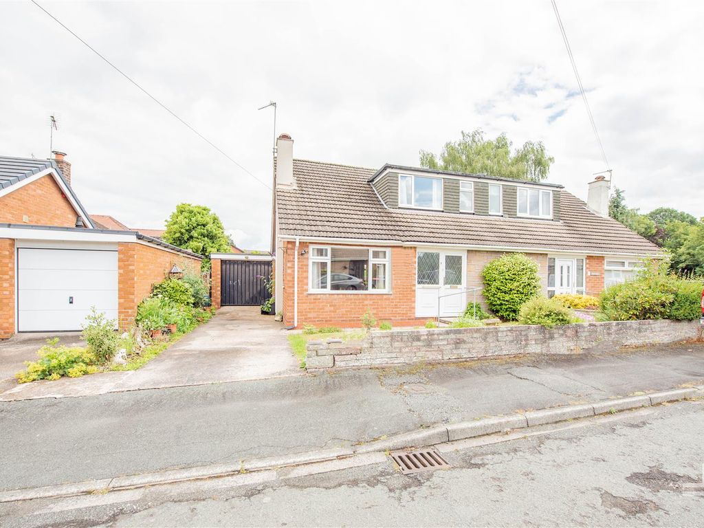 3 bed semidetached bungalow for sale in Cheryl Court, Cuddington