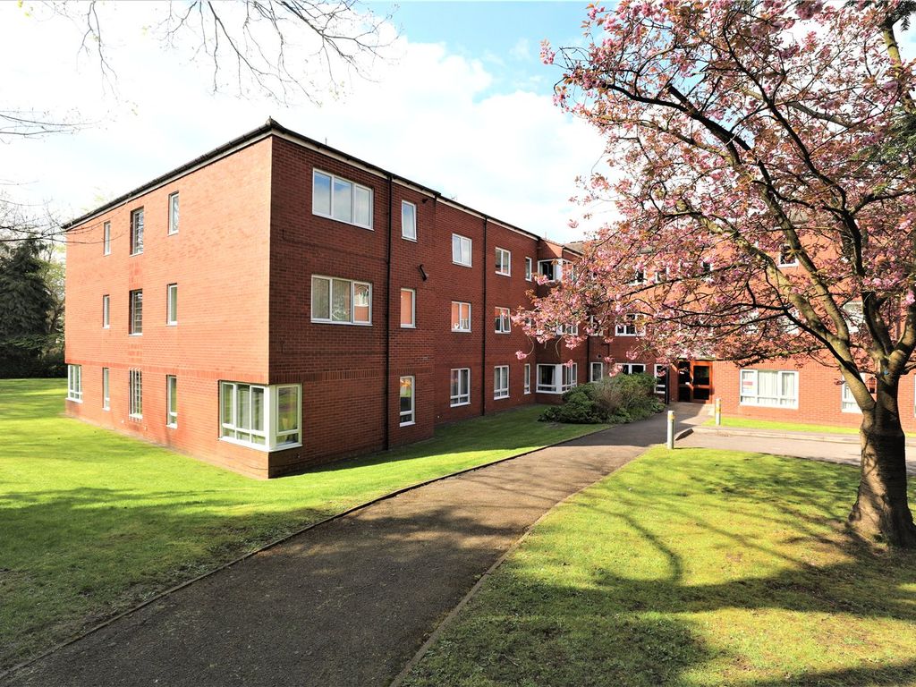 2 bed flat for sale in Guardian Court, Moorend Road, Charlton Kings