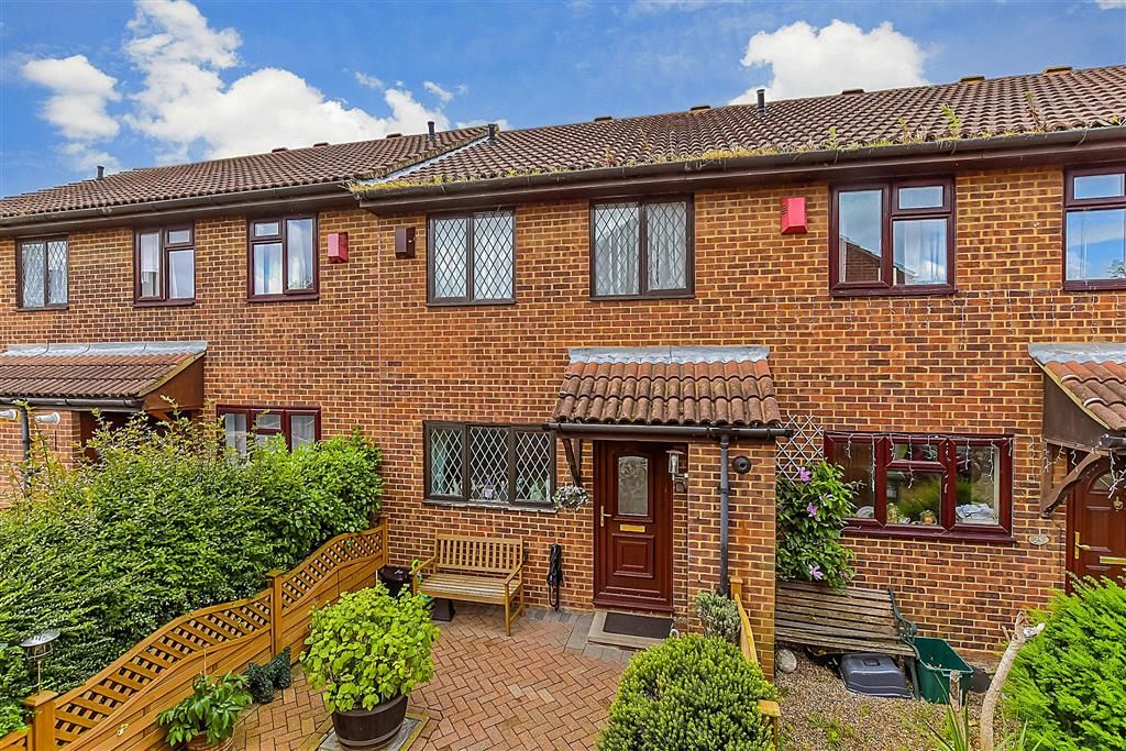 3 bed terraced house for sale in Worcester Park, Worcester Park, Surrey KT4, £525,000 Zoopla