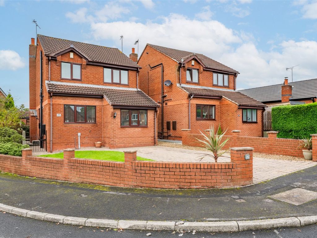 3 bed detached house for sale in Radford Park Avenue, South Kirkby WF9