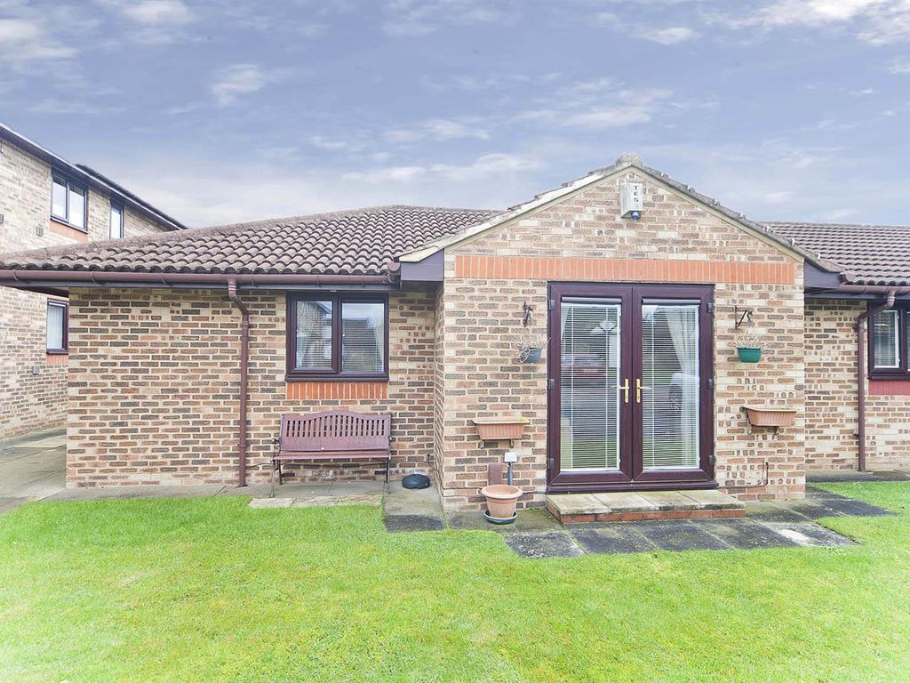 2 bed bungalow for sale in Staindale Place, Hartlepool TS25, £85,000