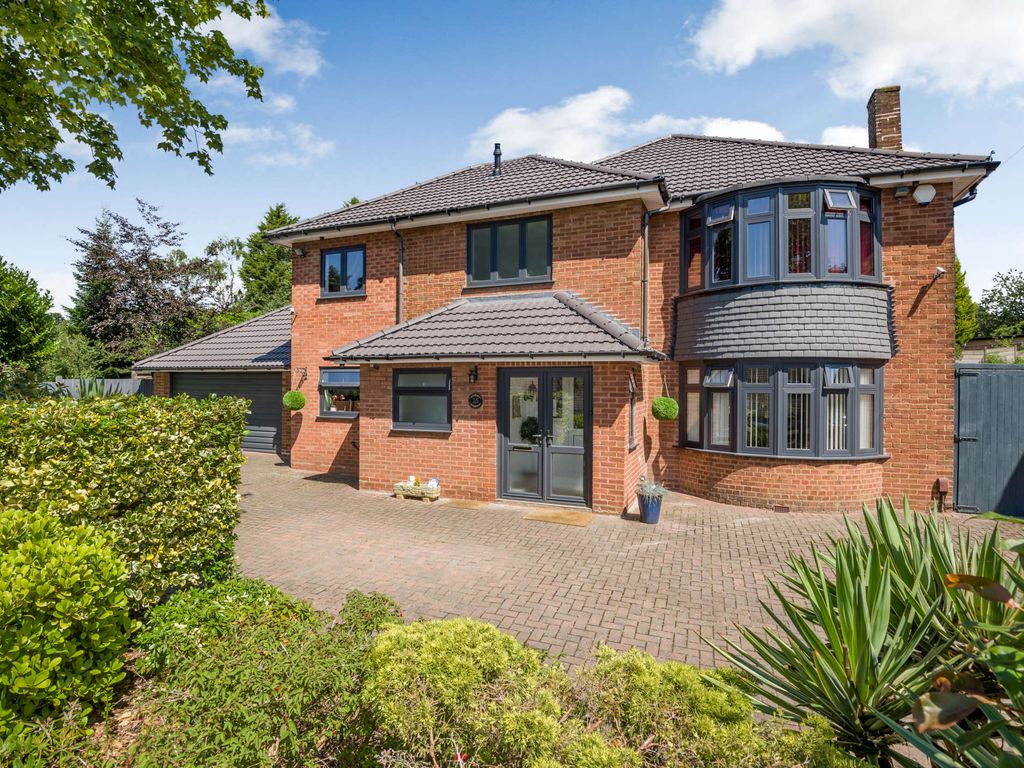 4 bed detached house for sale in Vauxhall Gardens, Dudley, West