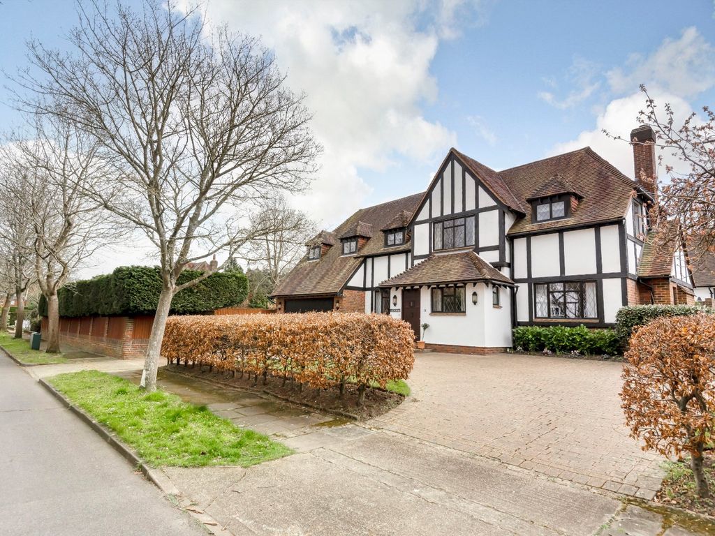 Beechwood Drive, Keston, Kent BR2  