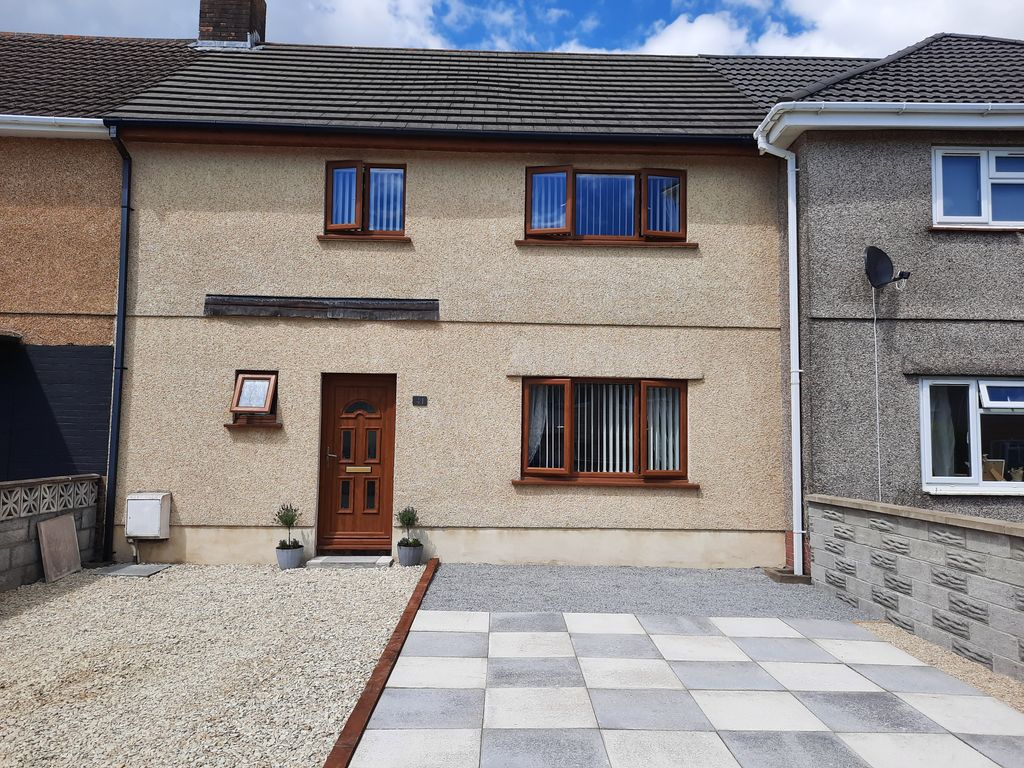 3 bed terraced house for sale in Dwyfor, Llwynhendy Llanelli SA14 Zoopla