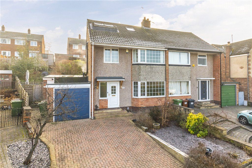 4 bed semidetached house for sale in Moseley Wood Gardens, Leeds, West