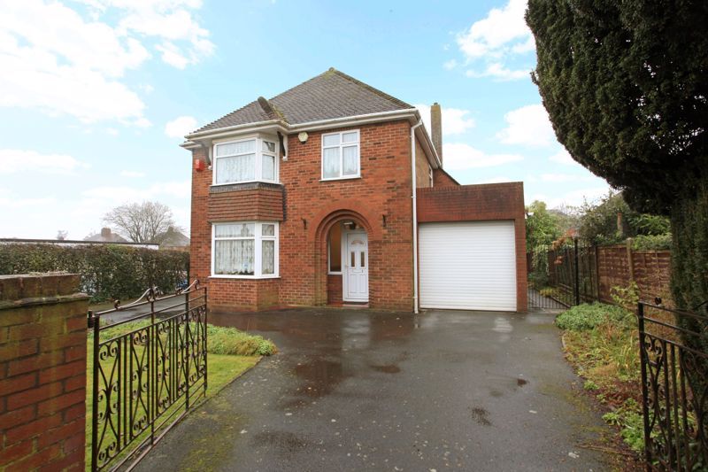 3 bed detached house for sale in King Street, Dawley, Telford TF4, £