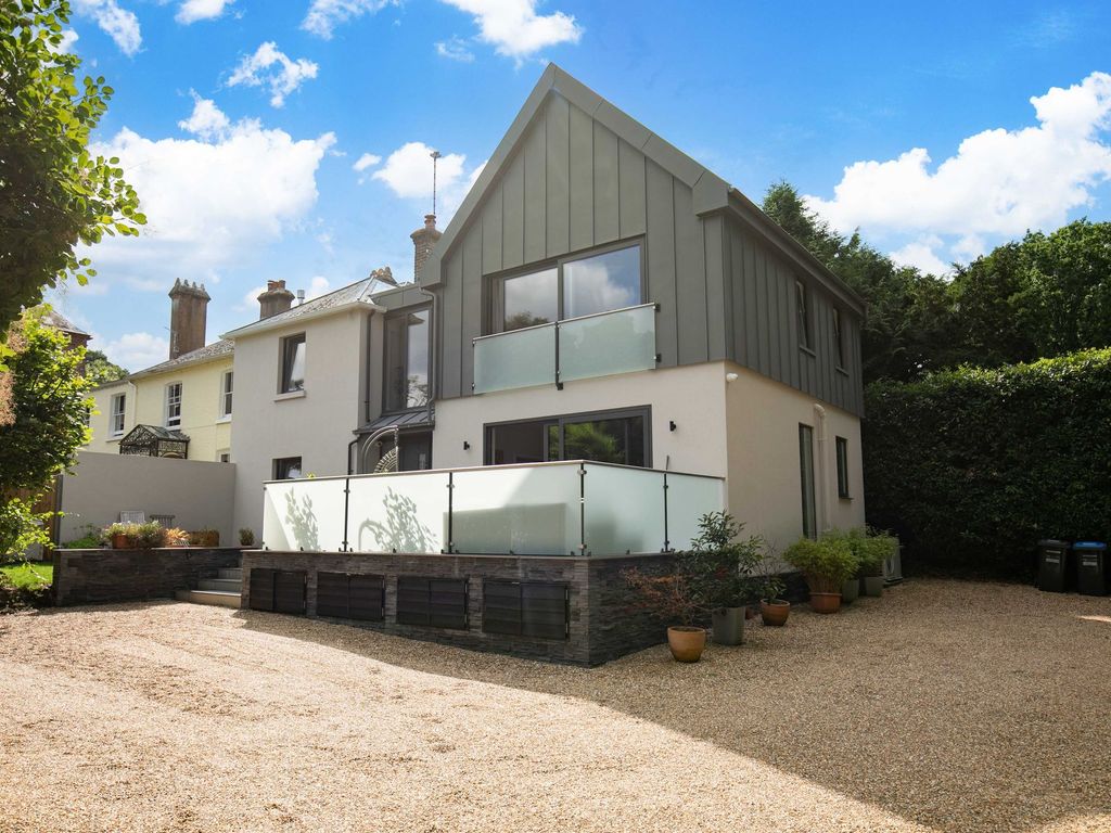 4 bed detached house for sale in Turners Hill Road, Crawley Down RH10 Zoopla