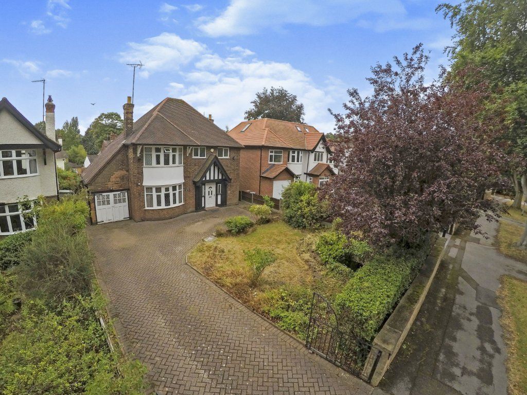 5 bed detached house for sale in Wollaton Hall Drive, Wollaton