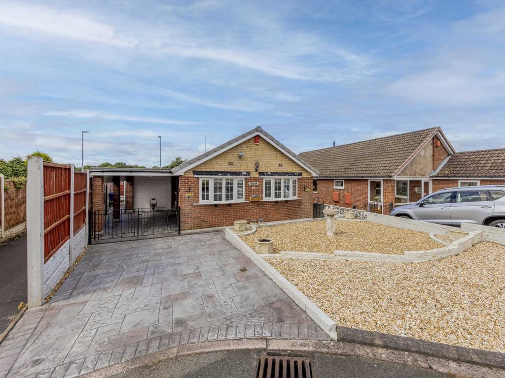 2 bed detached bungalow for sale in Cavendish Grove, Westbury Park ST5