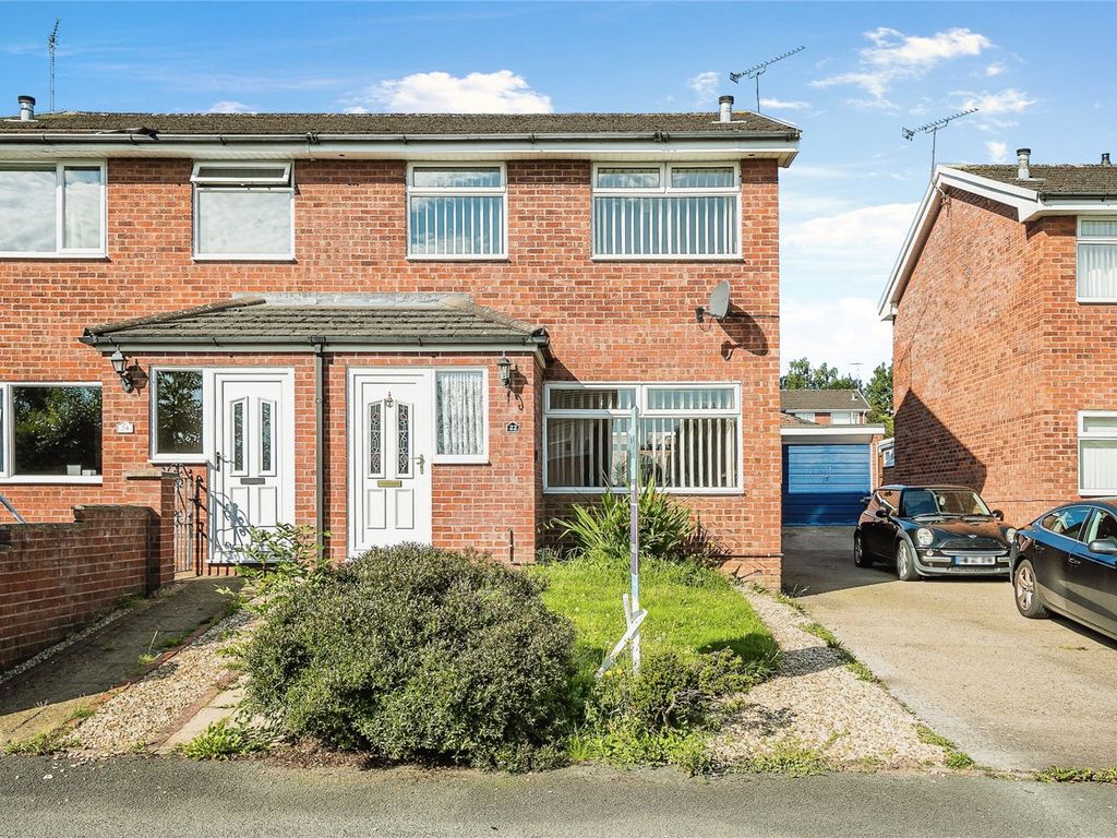 3 bed semidetached house for sale in Beacon Road, Gwersyllt, Wrexham