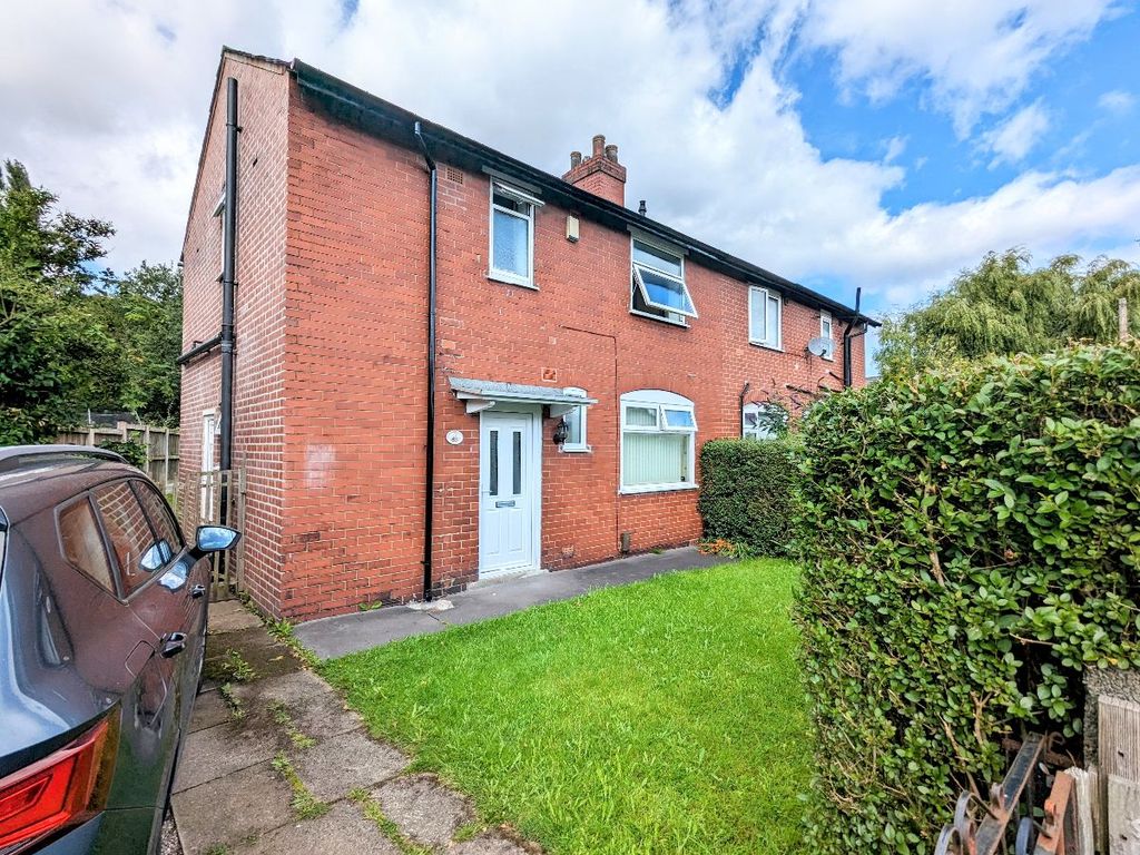 3 bed semidetached house for sale in Howard Avenue, Kearsley, Bolton