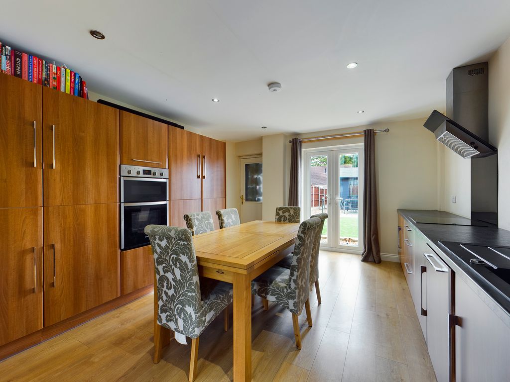 3 bed end terrace house for sale in Elizabeth Avenue, North Hykeham LN6 Zoopla