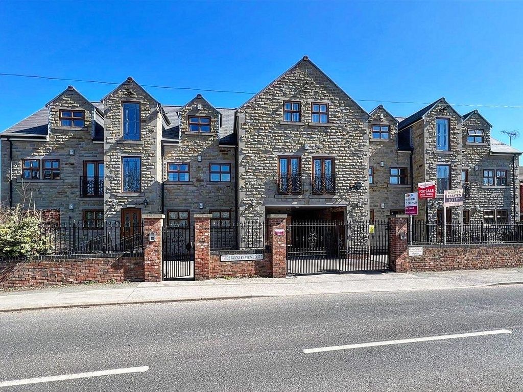 2 bed flat for sale in The Walk, Birdwell, Barnsley S70 Zoopla