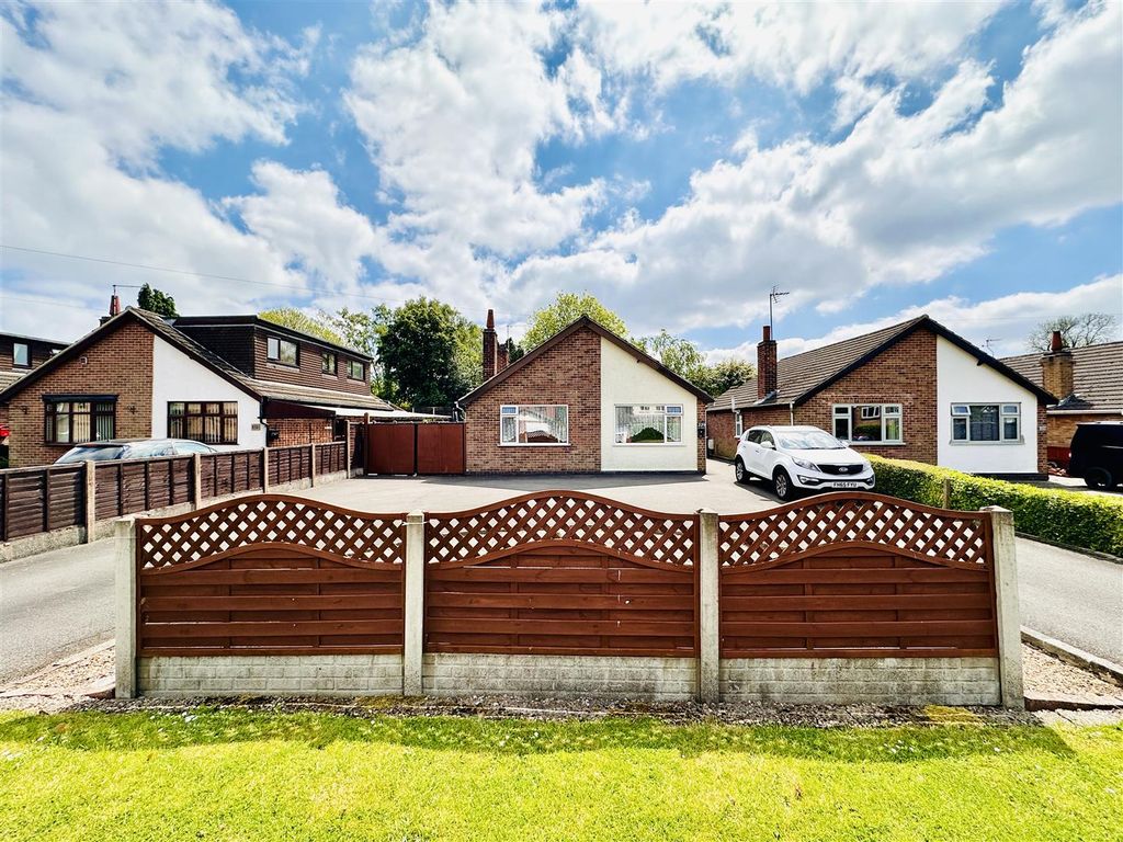 3 bed detached bungalow for sale in Church Lane, Whitwick, Coalville