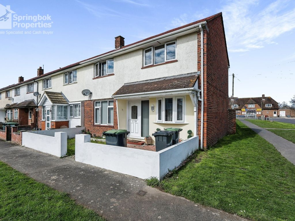 3 bed terraced house for sale in Birchmore Close, Gosport, Hampshire