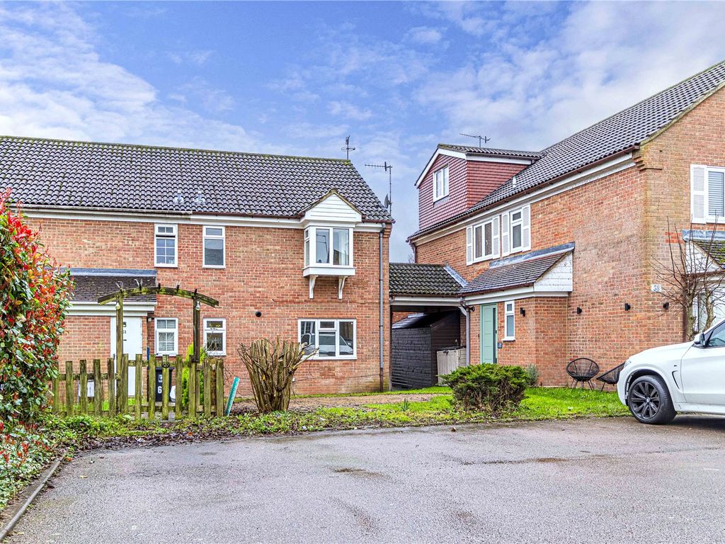 1 bed detached house for sale in The Lawns, Hemel Hempstead