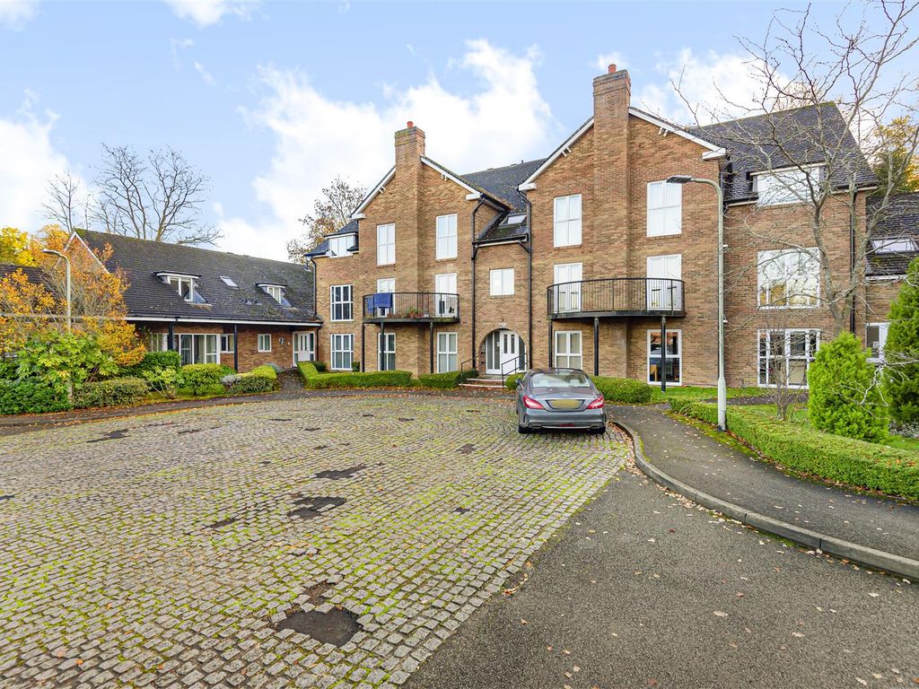 Squirrel Walk Wokingham, Berkshire RG41  