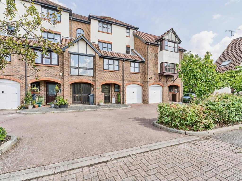 3 bed flat for sale in Beaumont Place, Isleworth TW7 Zoopla