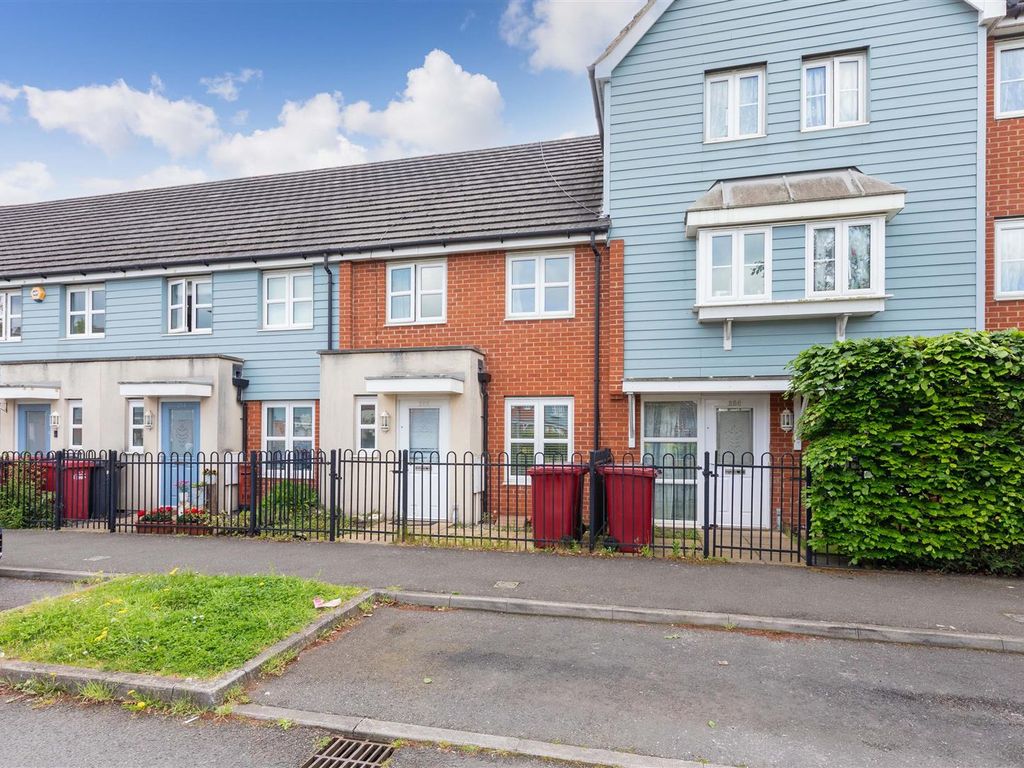 2 bed terraced house for sale in Eltham Avenue, Cippenham, Slough SL1