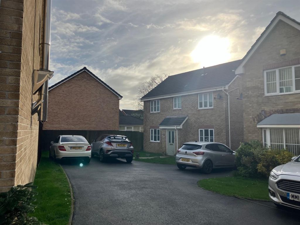 4 bed detached house for sale in Sycamore Avenue, Swansea Vale, Swansea