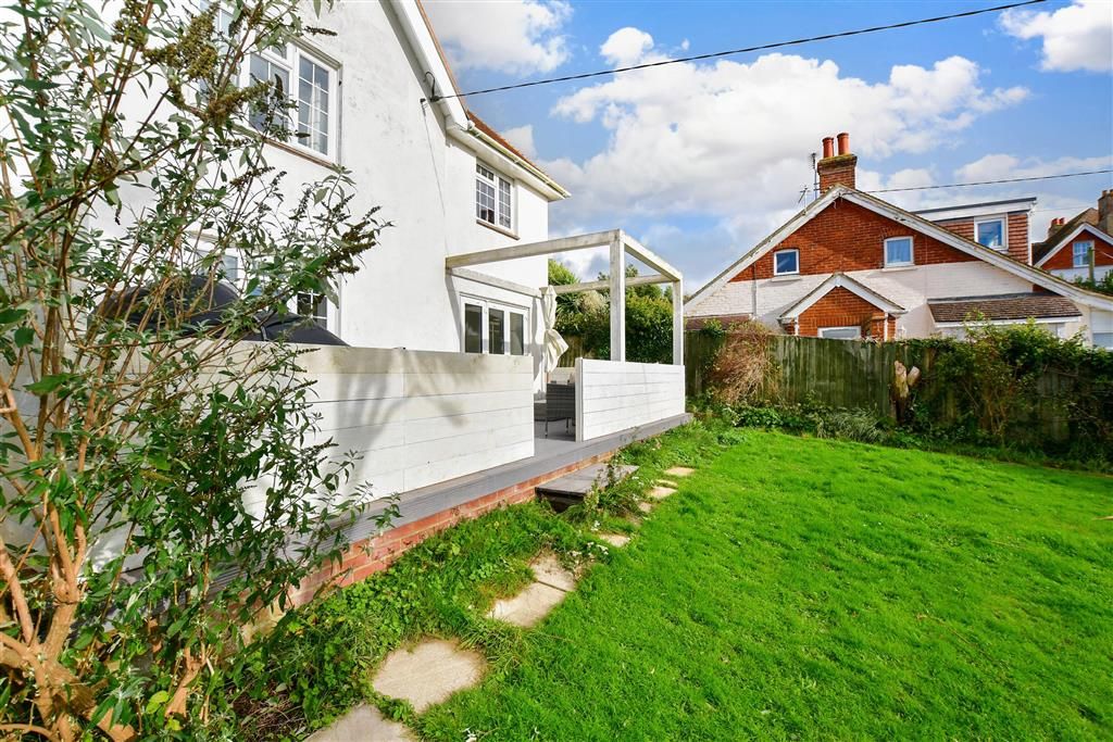 4 bed detached house for sale in Granville Rise, Totland, Isle Of Wight