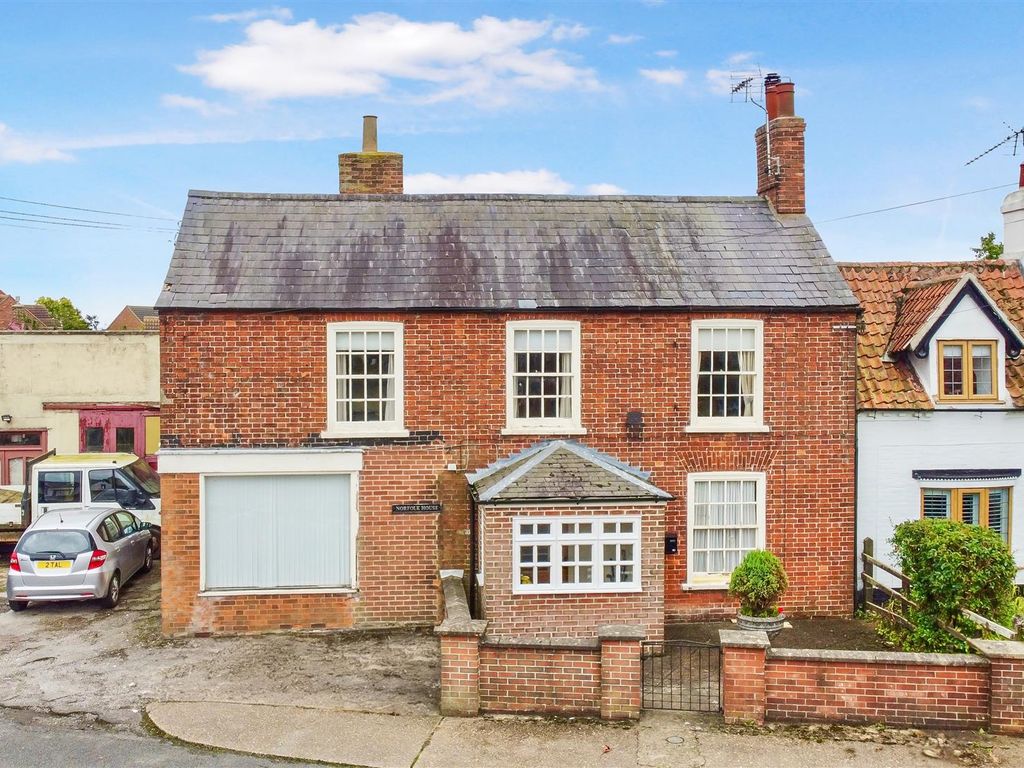 3 bed property for sale in Sleaford Road, Beckingham, Lincoln LN5, £