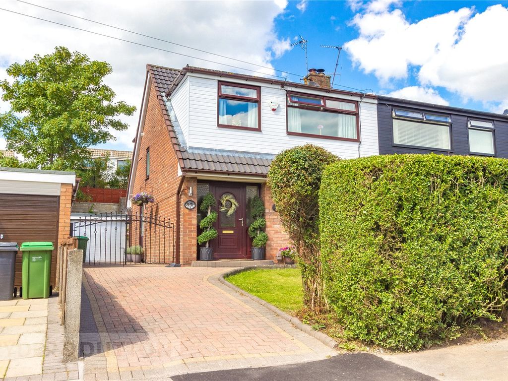 3 bed semidetached house for sale in Borrowdale Close, Royton, Oldham